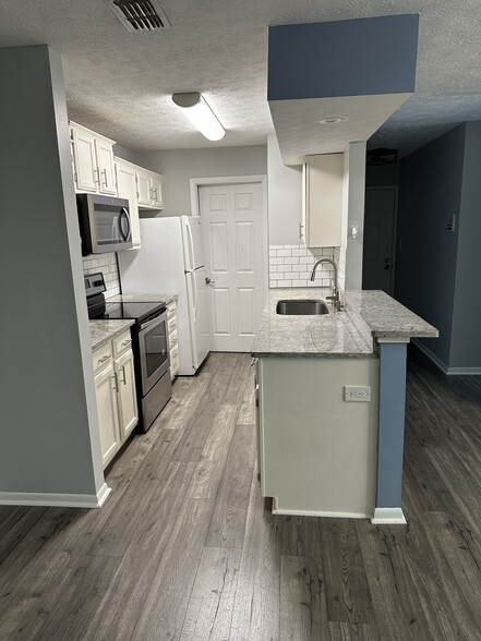 Building Photo - 172 Mallard Glen Dr