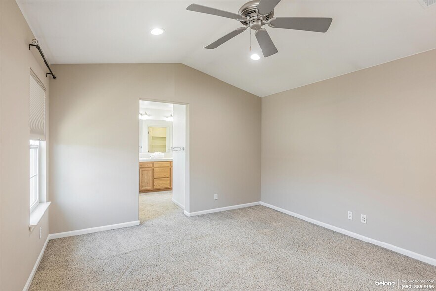 Building Photo - 2721 Moet Ln