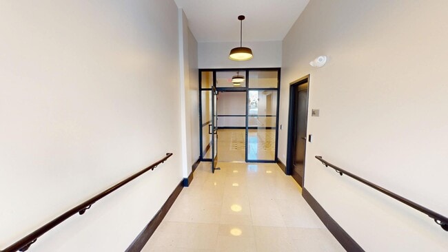 Building Photo - 40 Dupage Ct