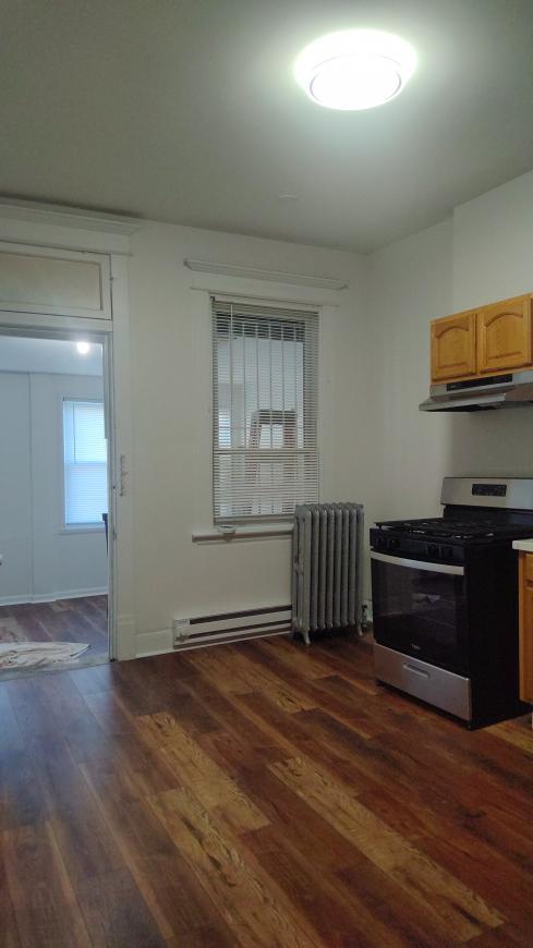 Building Photo - 4 bedroom in Chicago IL 60637
