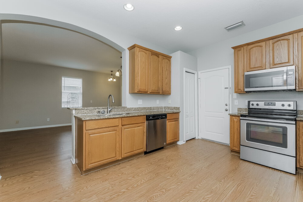 Building Photo - 8564 Deer Chase Dr