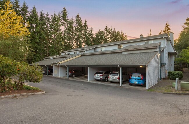 Primary Photo - Spacious 2BD/1.5BTH Condo in Lynnwood - Mo...