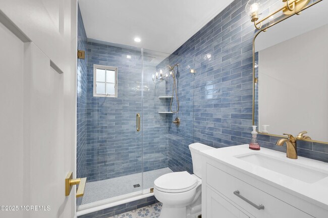 Building Photo - 28 Harborside Dr E