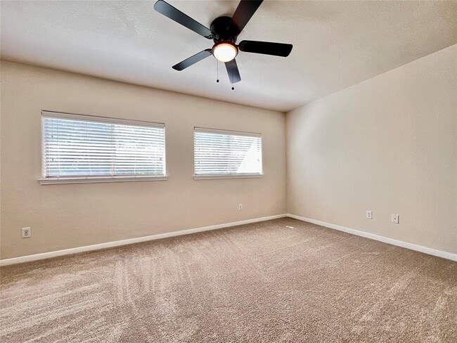 Building Photo - 835 E Tide Bay Cir