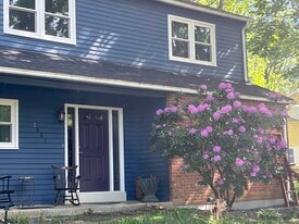 Building Photo - 2803 Tall Oaks Dr