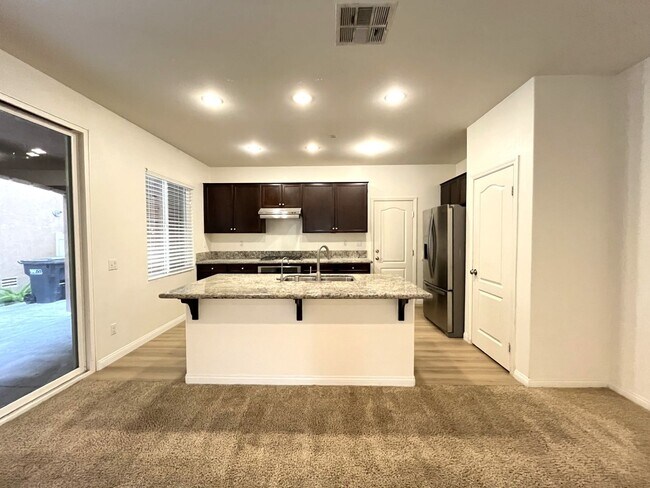 Building Photo - 14601 Serenade Dr