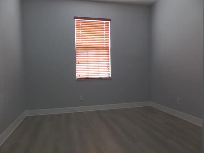 Building Photo - 829 Pipers Cay Dr