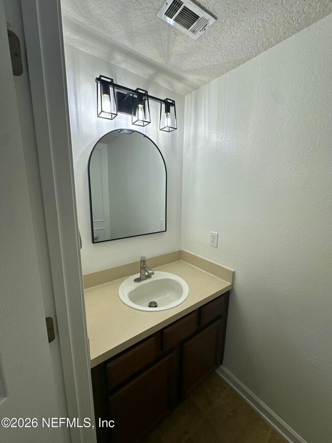 Building Photo - 271 Leese Dr