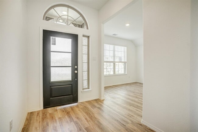 Building Photo - 3719 McCrary Falls Wy