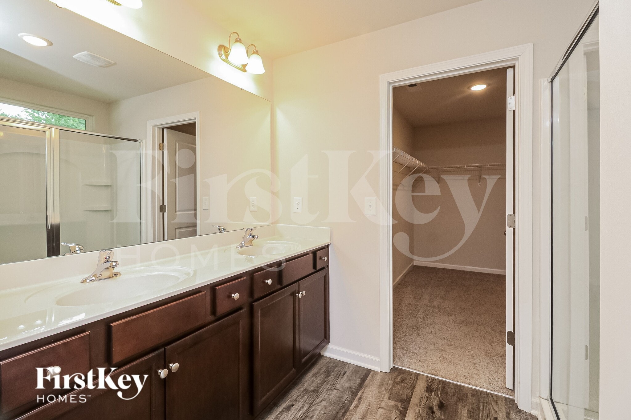 Building Photo - 9526 Hamel St