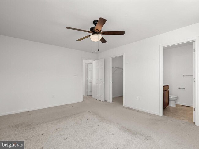 Building Photo - 415 Bodkin St