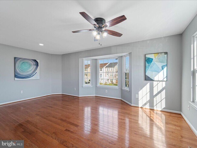 Building Photo - 564 Radford Terrace NE