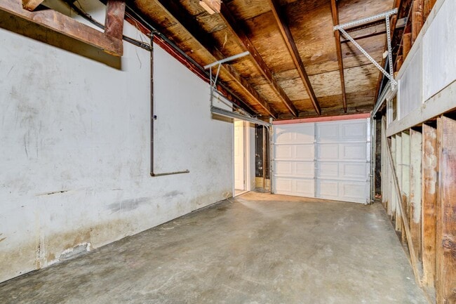 Building Photo - 6837 St Olaf Dr