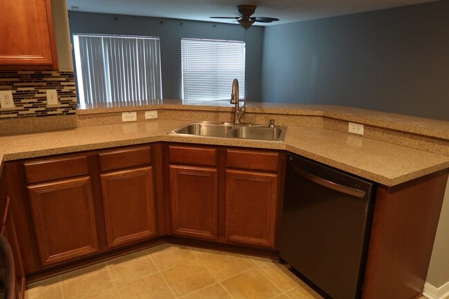 Building Photo - 10924 Spencer Ridge Ct