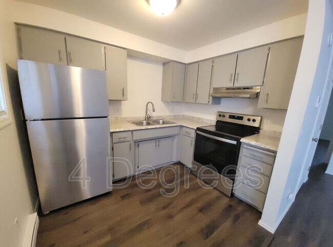 Building Photo - 39 E Westview Ave