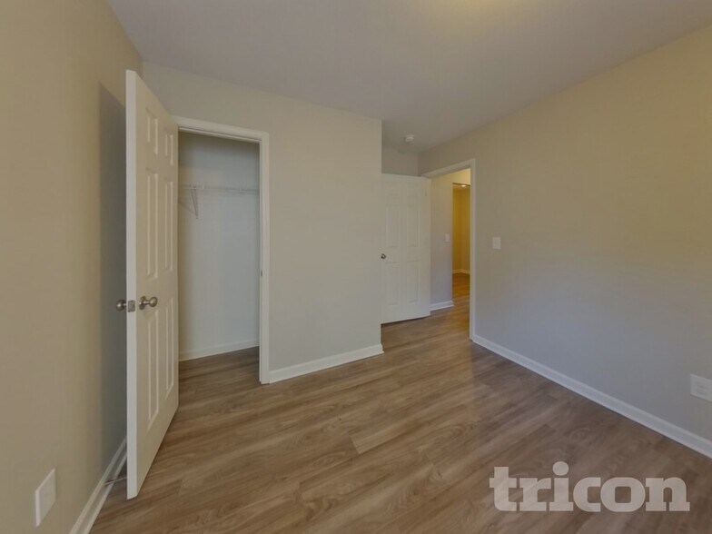 Building Photo - 3216 Laurenfields Way