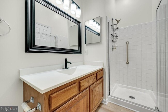 Building Photo - 2303 Massanutten Dr