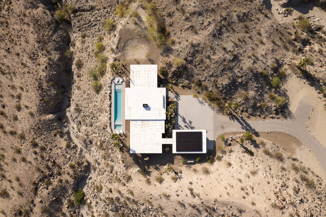 Building Photo - 71270 Oasis Trail