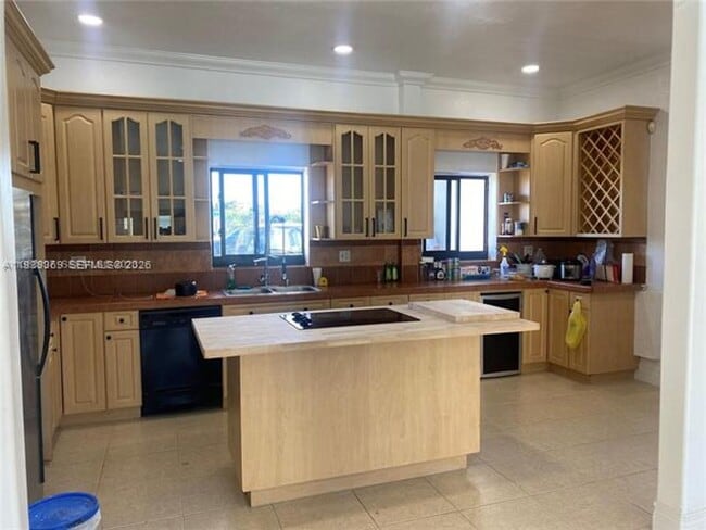 Building Photo - 8531 SW 16th Terrace