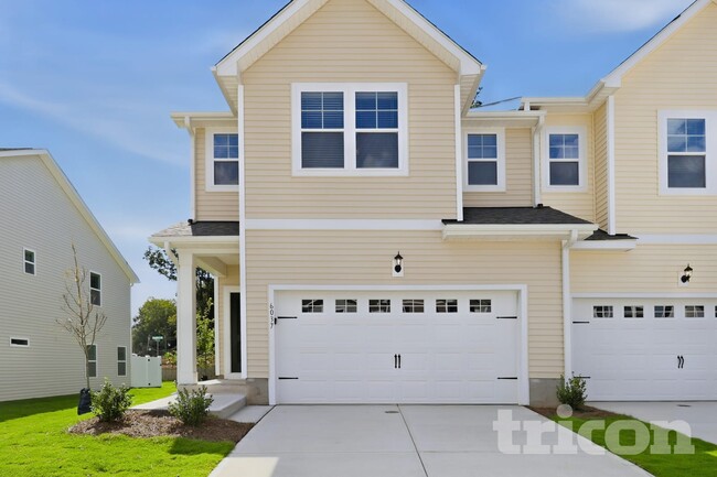 Building Photo - 6037 Dutton Dr