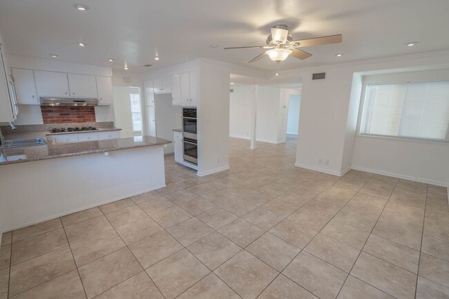 Building Photo - Single Story 3 Bedroom Home for Rent in Ca...