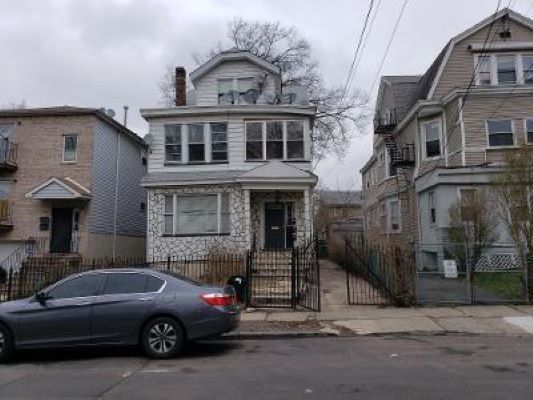 Primary Photo - 69 Mapes Ave