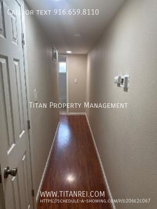 Building Photo - 7225 Camel Rock Way