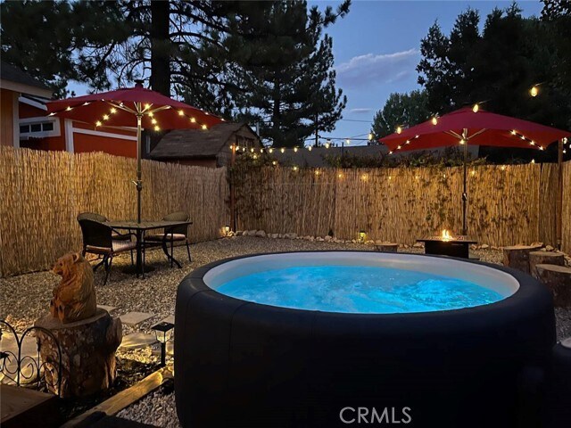 Building Photo - 1056 Sierra Ave