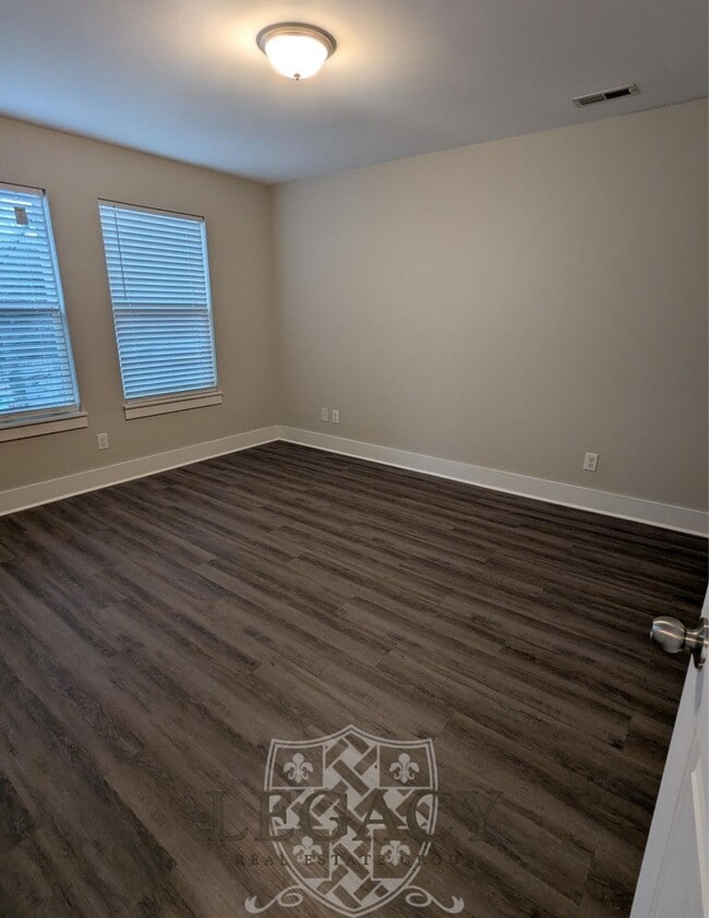 Building Photo - 3524 Steffisburg Dr