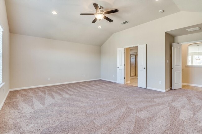 Building Photo - 114 Stone View Trail