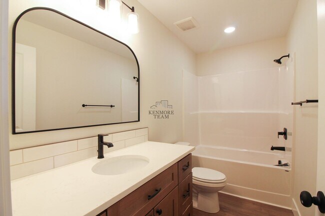 Building Photo - New Construction! 3 Bed/2.5 Bath in Pasco