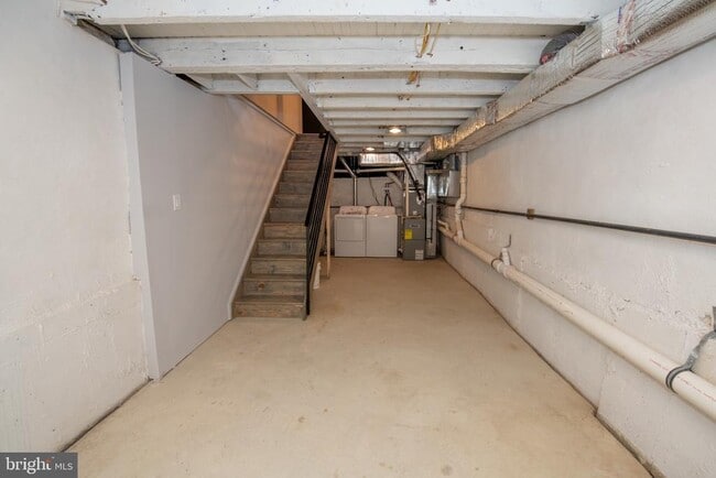 Building Photo - 1512 S Beulah St