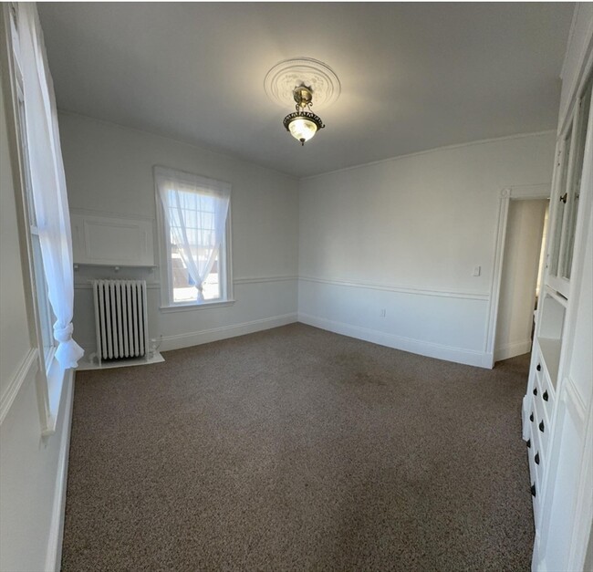 Building Photo - 150 Hermon St