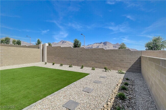 Building Photo - 12470 Madison Pk Pl