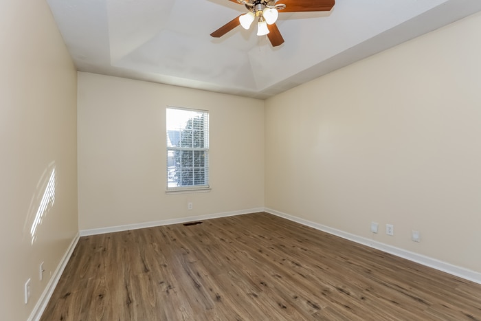 Building Photo - 737 Stone Hedge Dr