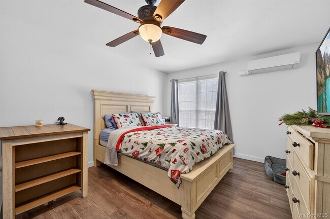 Building Photo - 74 Homestead Village Dr