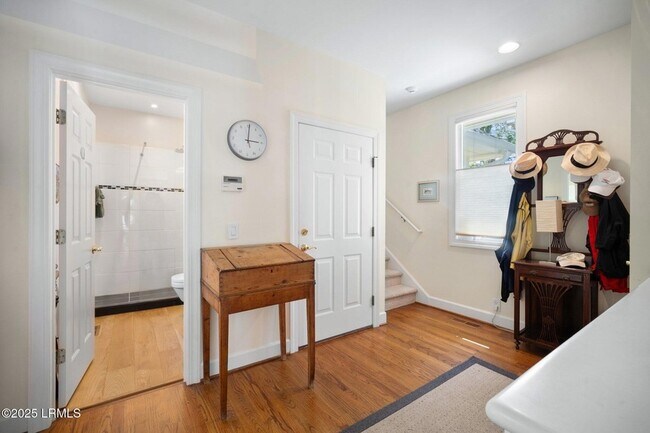 Building Photo - 32 Sparrow Nest Point