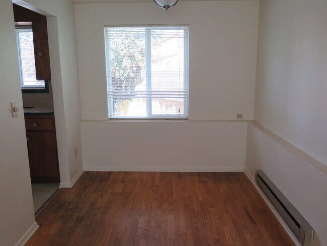 Building Photo - 2272 Gilman Dr W