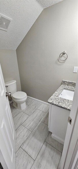 Building Photo - 12718 Hilltop Dr