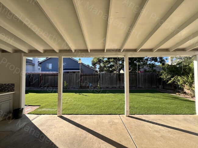 Building Photo - 5221 Moonlight Way