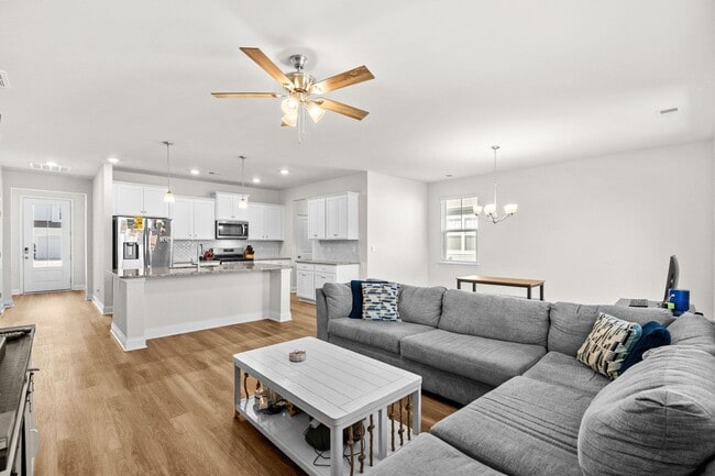 Building Photo - 4536 Lady Slipper Dr