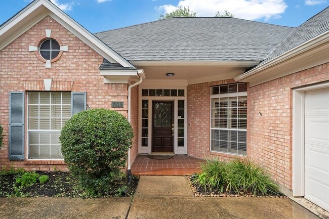 Building Photo - 7319 Emerald Glen Dr