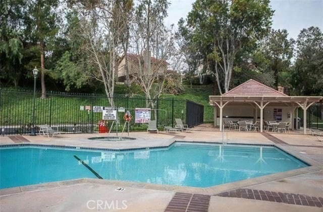 Building Photo - 950 Quarterhorse Ln