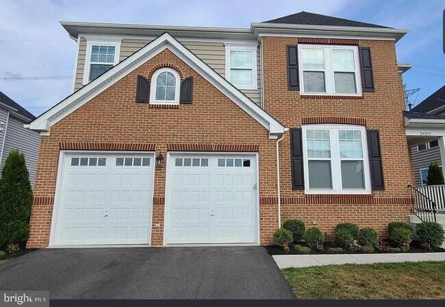 Building Photo - 24800 Beardgrass Pl