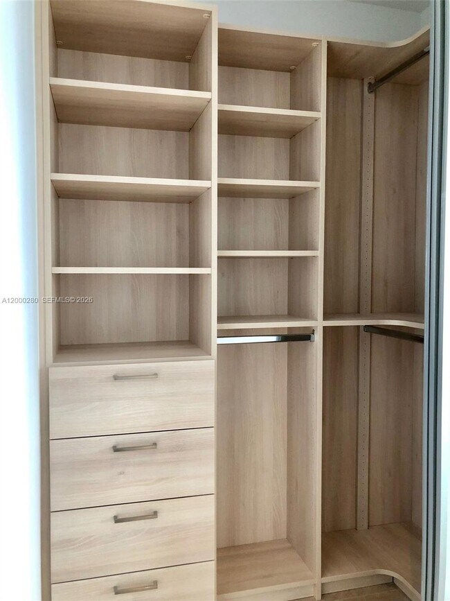 Building Photo - 2900 NE 7th Ave