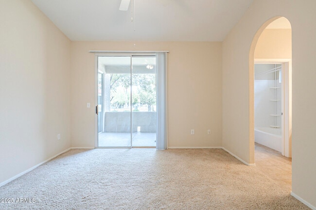 Building Photo - 2929 W Yorkshire Dr