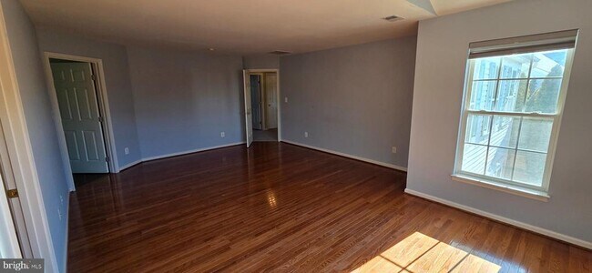 Building Photo - 25366 Vacation Pl