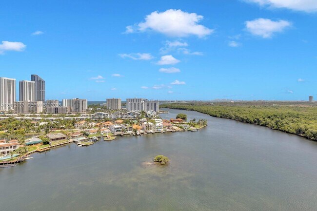 Building Photo - 400 Sunny Isles Blvd