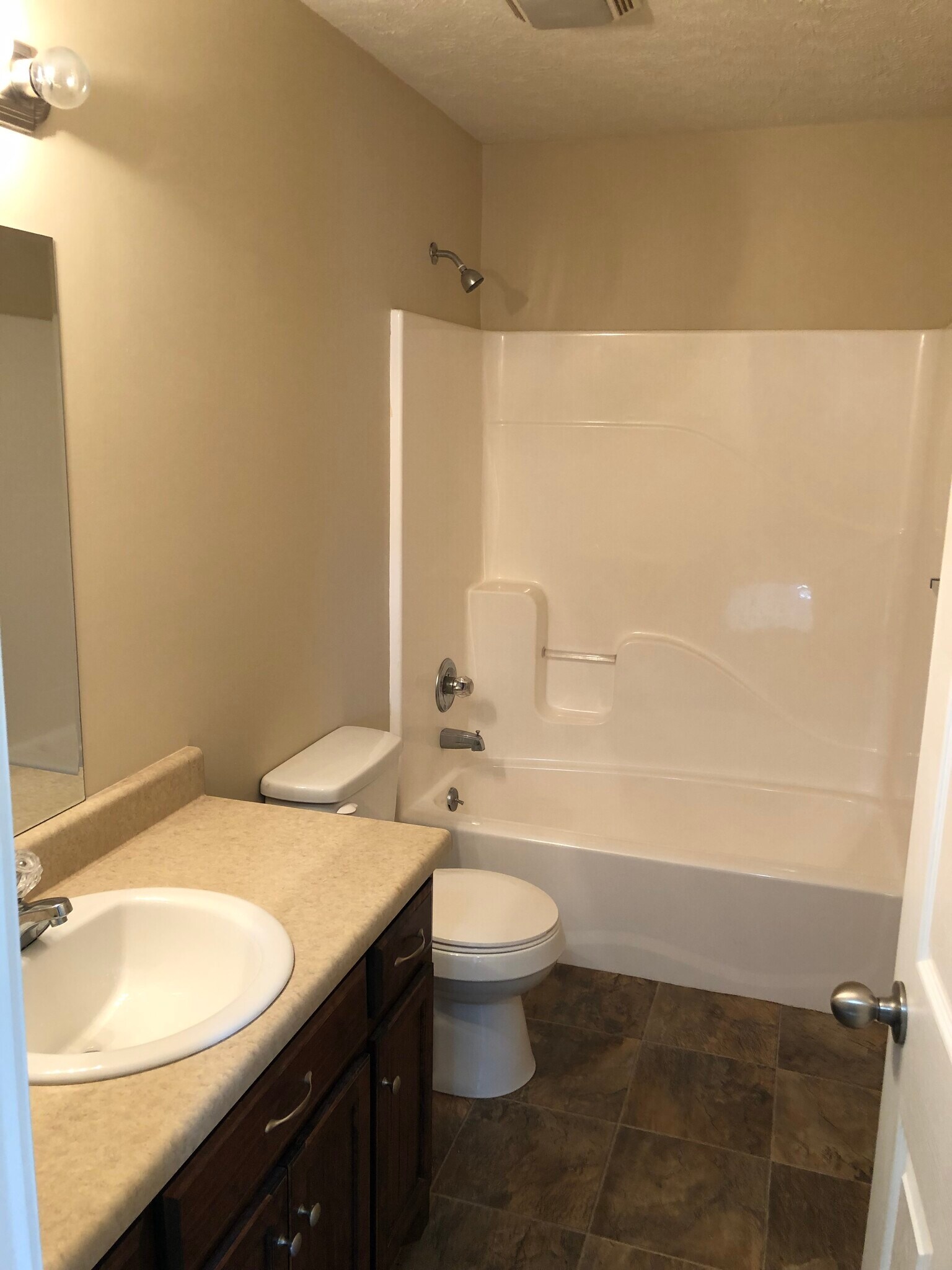 Building Photo - 105 Jay Max Way