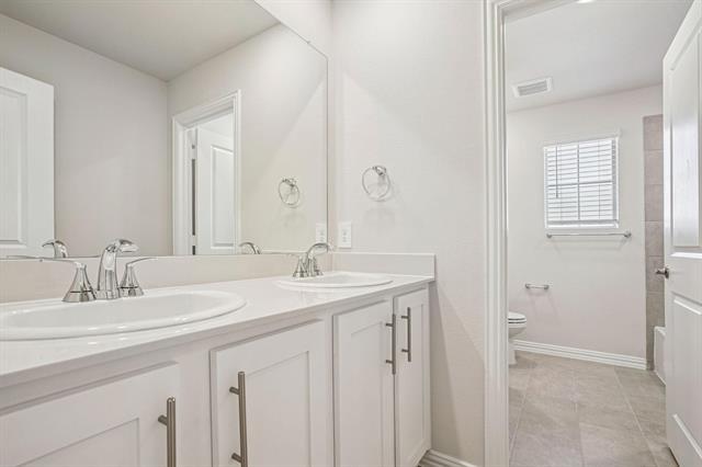 Building Photo - 6205 Timberhurst Dr